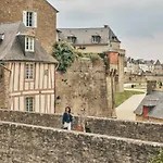 Vannes Studio centre historique quartier Saint Patern